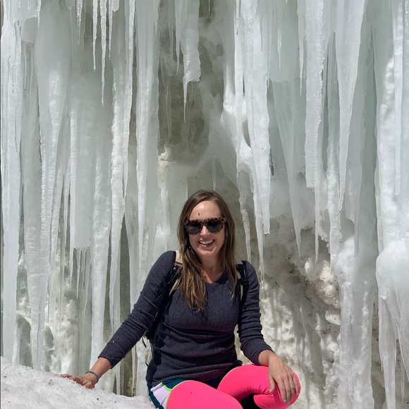 Meet your posher, Amanda - Picture 3 of 4